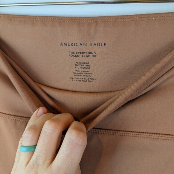 American Eagle The Everything Pocket Legging in Tan, Sz XL - Picture 3 of 4